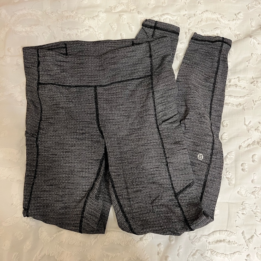 Lululemon leggings - size 8